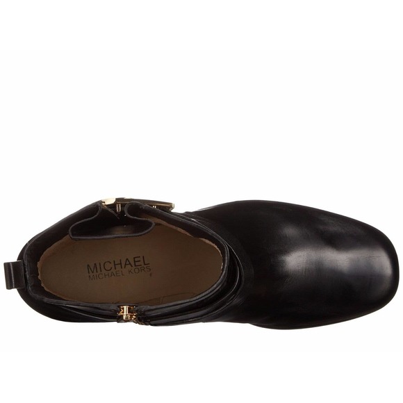 Michael Kors BRYCE Ankle Bootie Buckled Leather Boots Black 6/6.5 New $245 - Picture 6 of 7